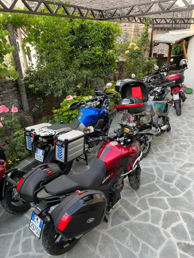 Palorto Hotel Gjirokaster Exterior photo