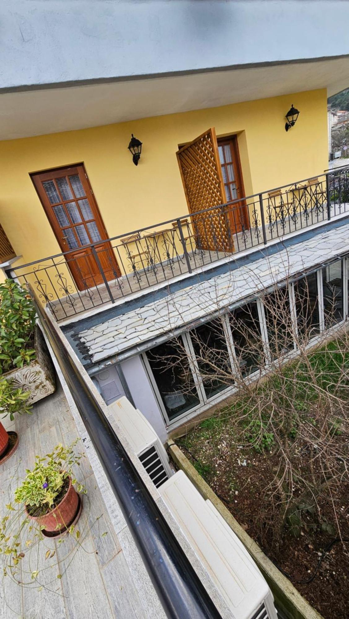 Palorto Hotel Gjirokaster Exterior photo