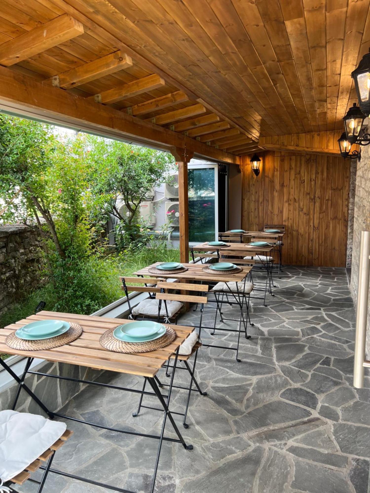 Palorto Hotel Gjirokaster Exterior photo